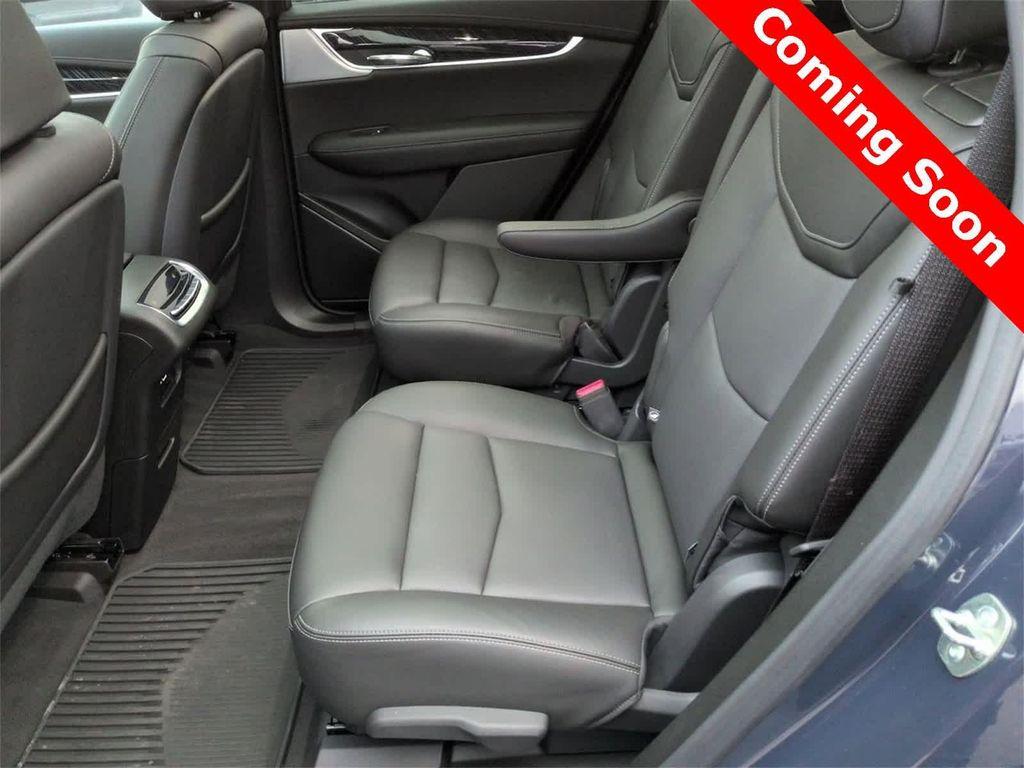 used 2025 Cadillac XT6 car, priced at $46,795