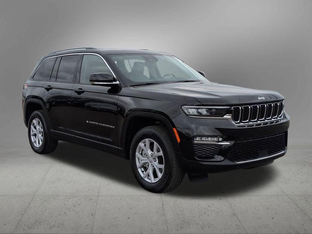 used 2022 Jeep Grand Cherokee car, priced at $28,736