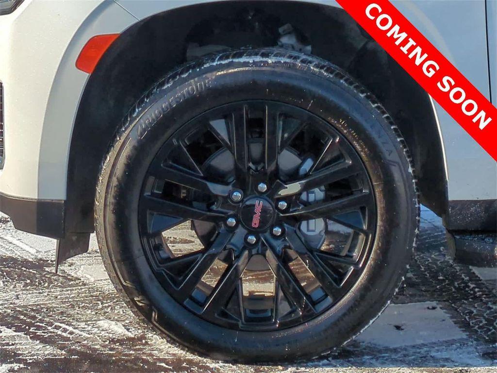 used 2024 GMC Yukon car, priced at $62,736