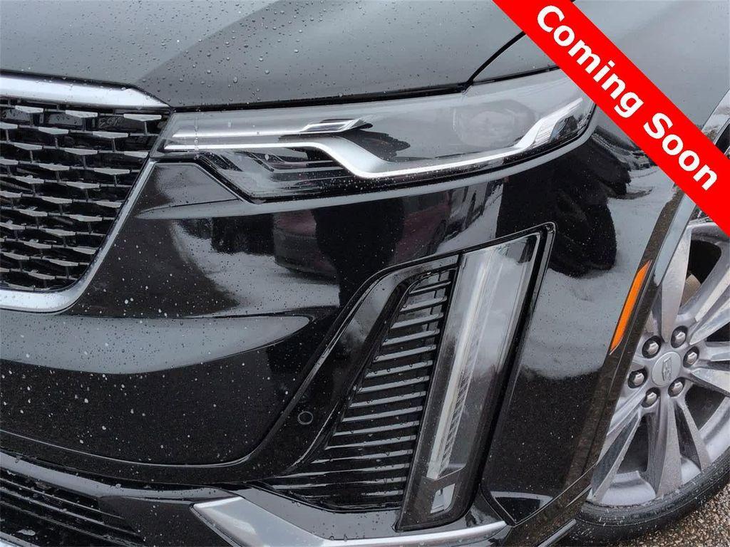 used 2024 Cadillac XT6 car, priced at $39,998