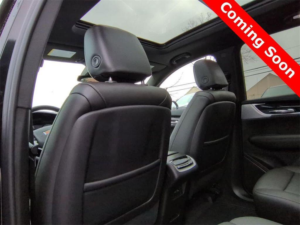 used 2024 Cadillac XT6 car, priced at $39,998