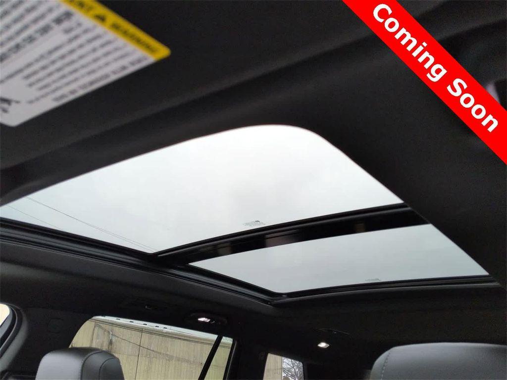 used 2024 Cadillac XT6 car, priced at $39,998