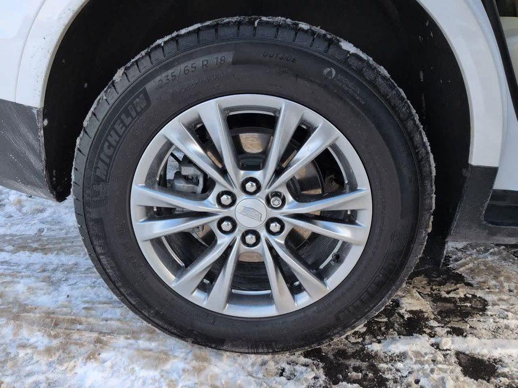 used 2023 Cadillac XT5 car, priced at $32,058