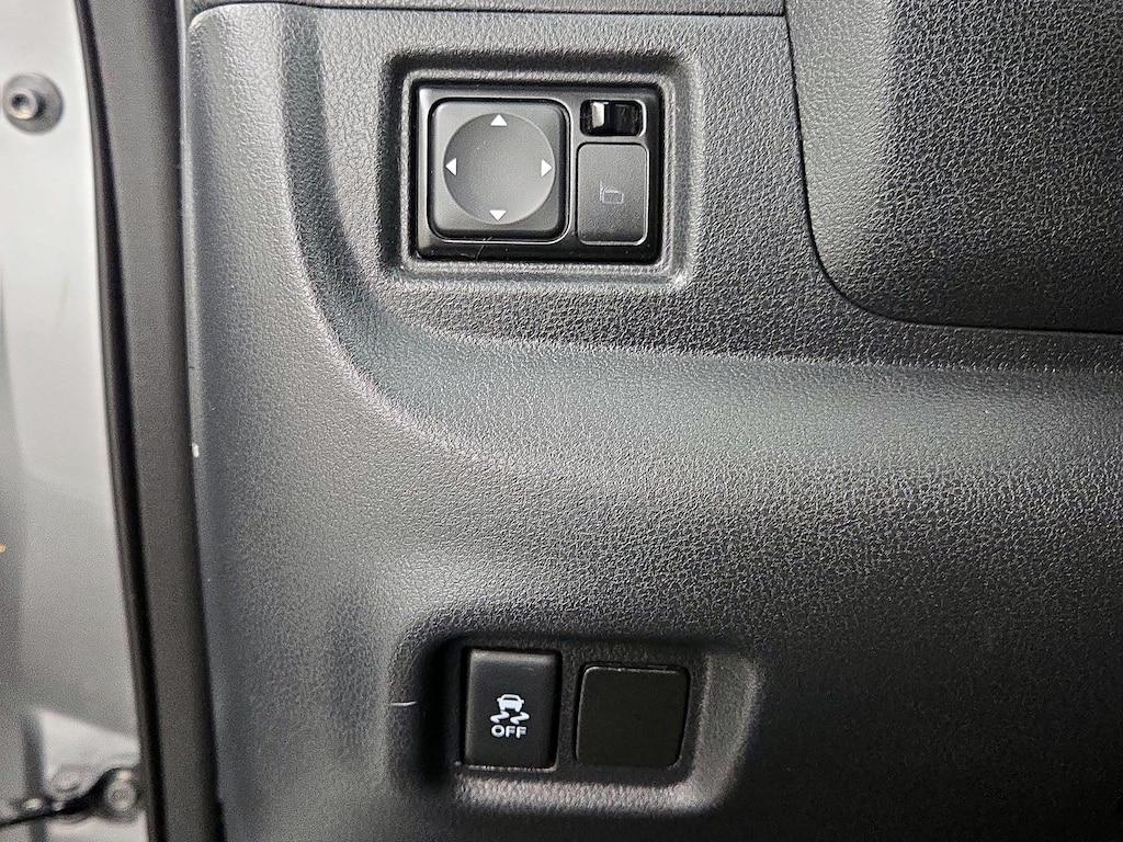 used 2014 Nissan Versa Note car, priced at $9,998