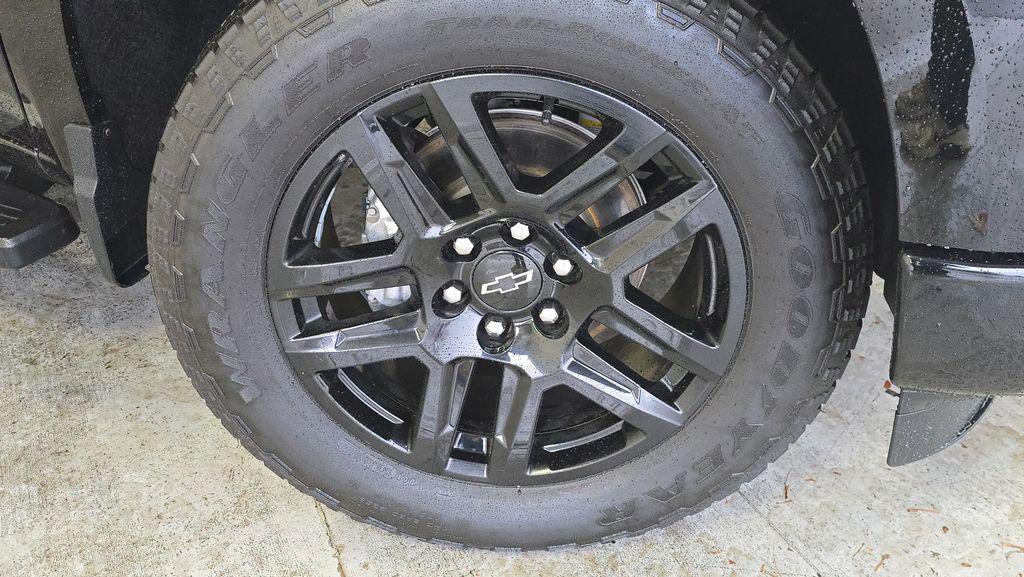 used 2022 Chevrolet Silverado 1500 car, priced at $38,995