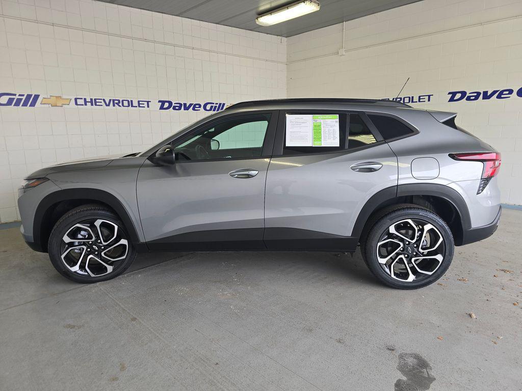 used 2025 Chevrolet Trax car, priced at $23,995