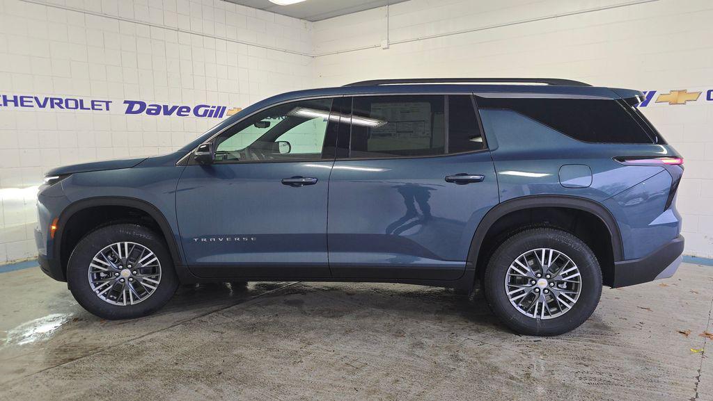 new 2026 Chevrolet Traverse car, priced at $42,056