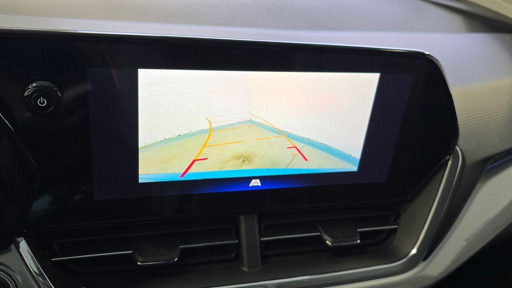 new 2025 Chevrolet Trax car, priced at $24,934