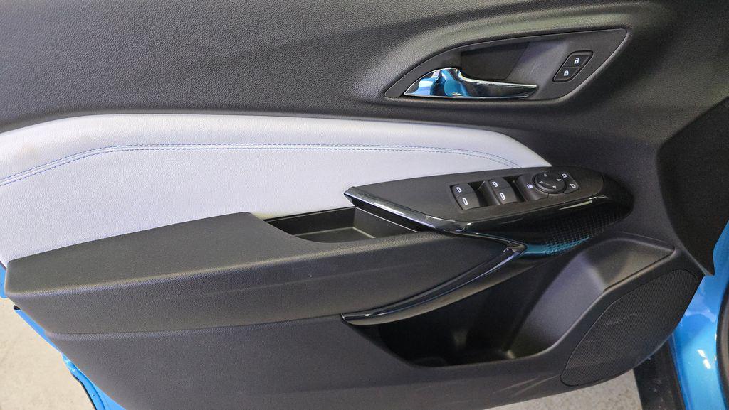 new 2025 Chevrolet Trax car, priced at $24,934