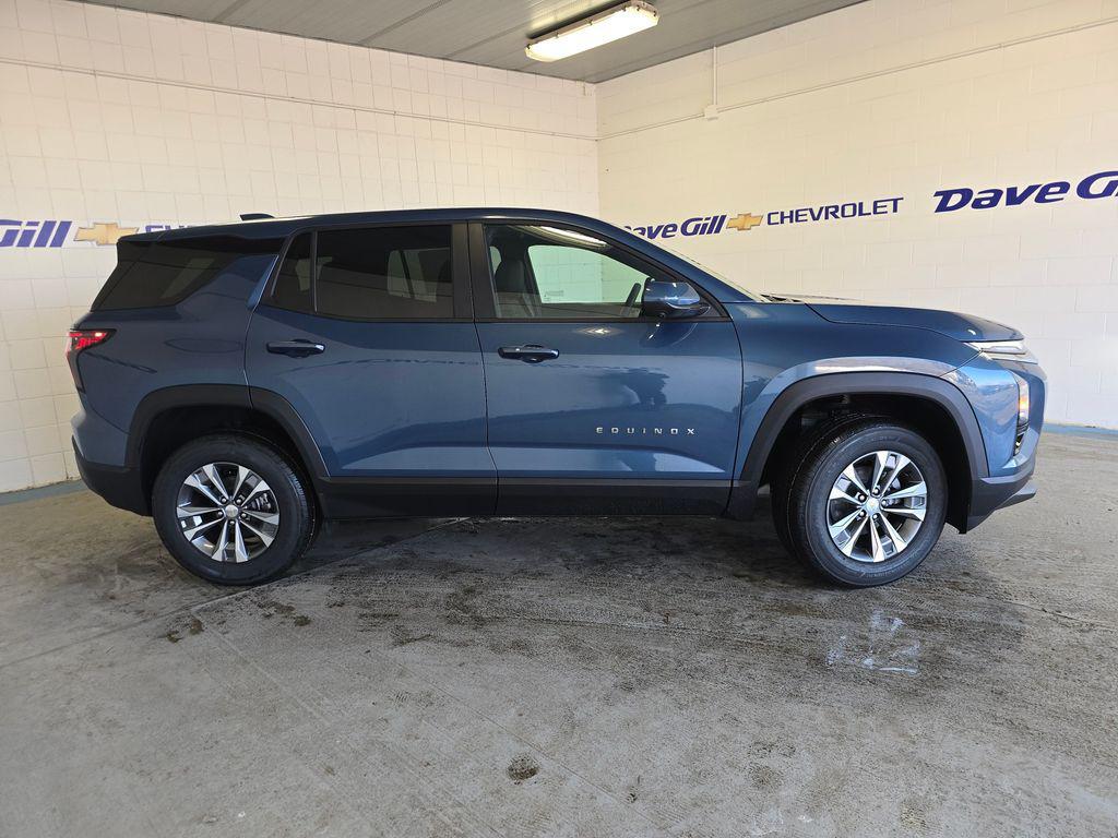 new 2026 Chevrolet Equinox car, priced at $33,280