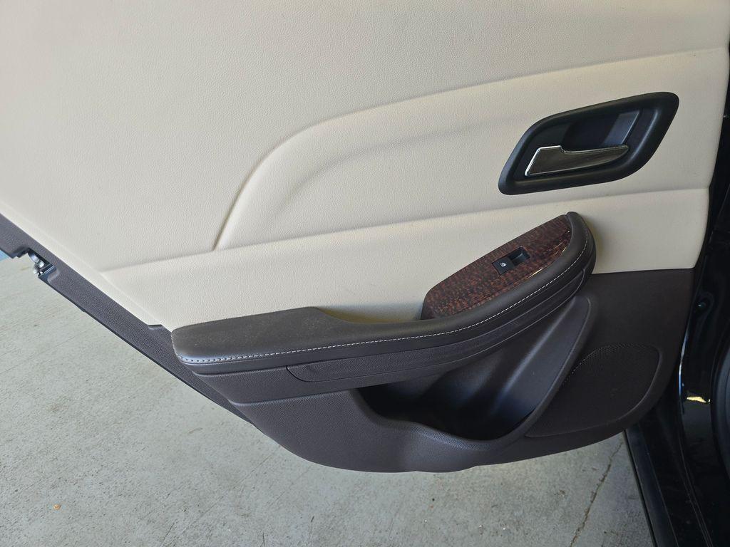 used 2013 Chevrolet Malibu car, priced at $10,925