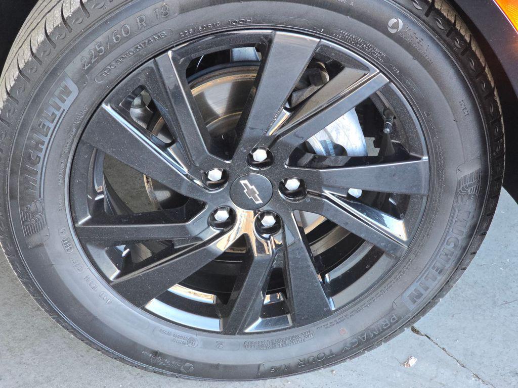 used 2024 Chevrolet Equinox car, priced at $20,995