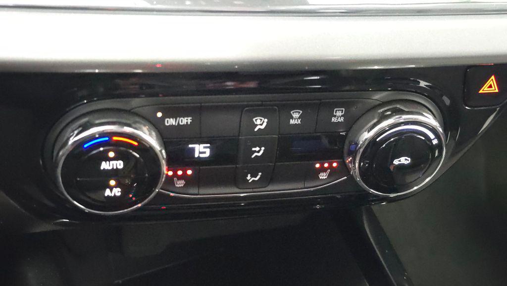 used 2025 Chevrolet Trax car, priced at $23,425