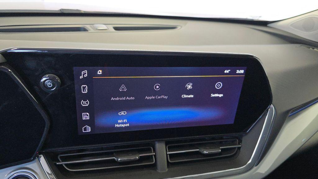 used 2025 Chevrolet Trax car, priced at $23,425