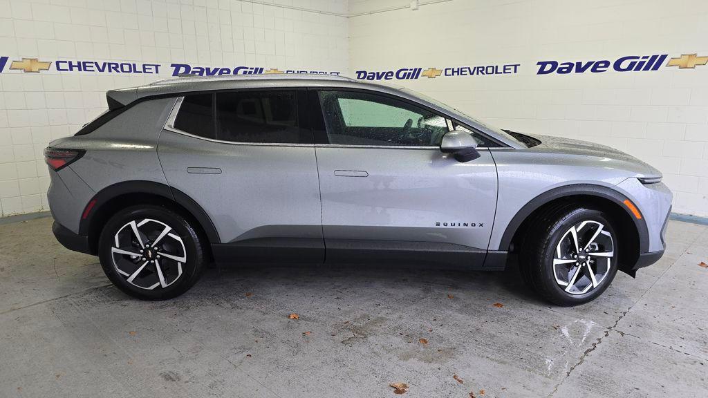 new 2026 Chevrolet Equinox EV car, priced at $39,660