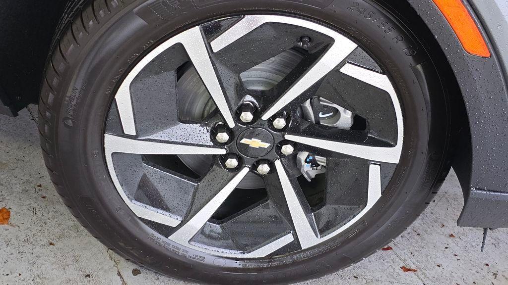 new 2026 Chevrolet Equinox EV car, priced at $39,660