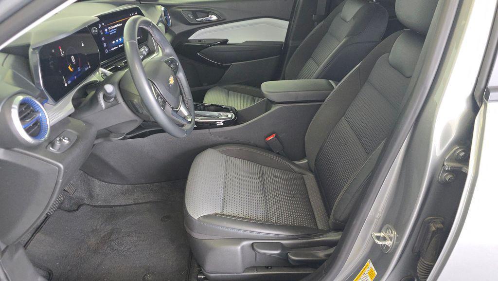 used 2024 Chevrolet Trax car, priced at $21,455