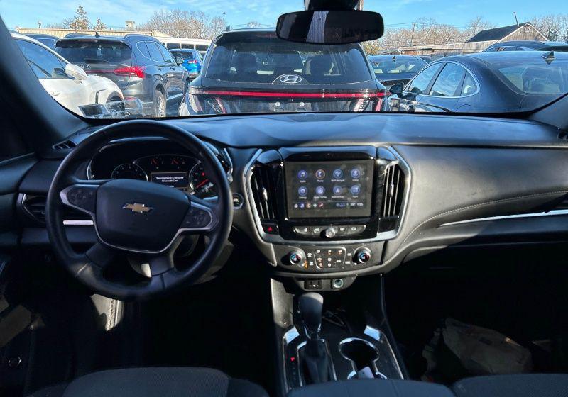 used 2023 Chevrolet Traverse car, priced at $28,925