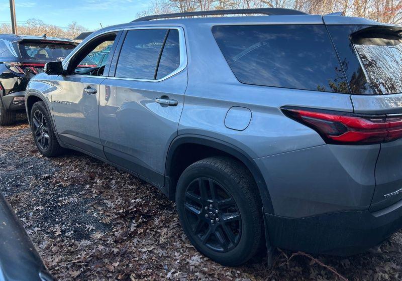 used 2023 Chevrolet Traverse car, priced at $28,925