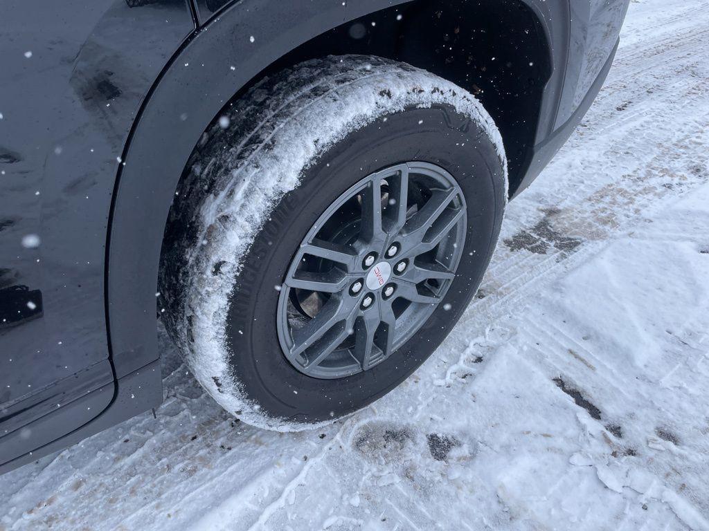 used 2025 GMC Acadia car, priced at $34,992