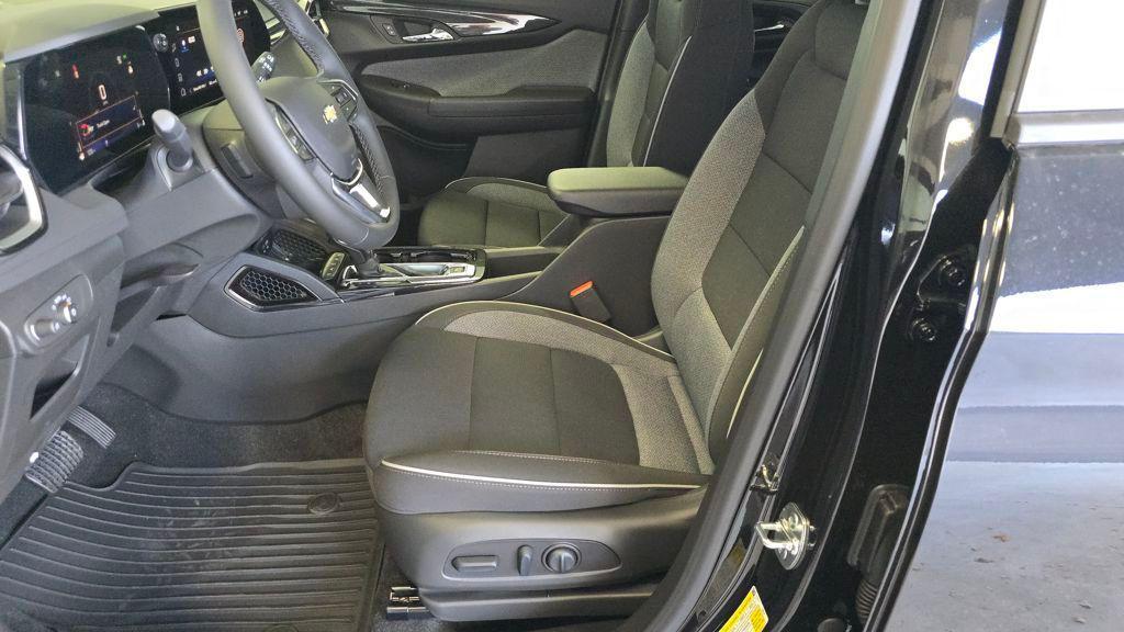 new 2026 Chevrolet TrailBlazer car, priced at $27,905