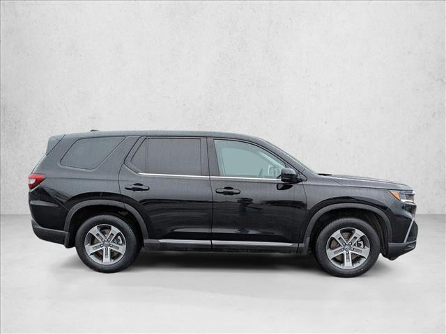 used 2024 Honda Pilot car, priced at $38,995