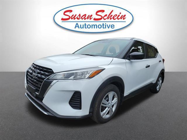 used 2024 Nissan Kicks car