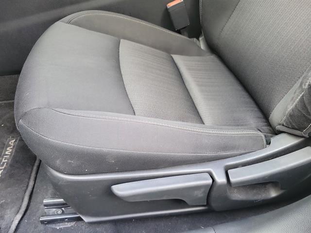 used 2023 Nissan Altima car, priced at $17,999