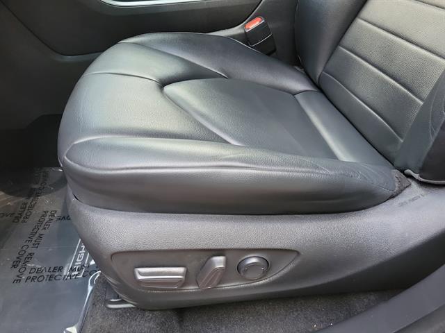 used 2023 Toyota Highlander car, priced at $30,940