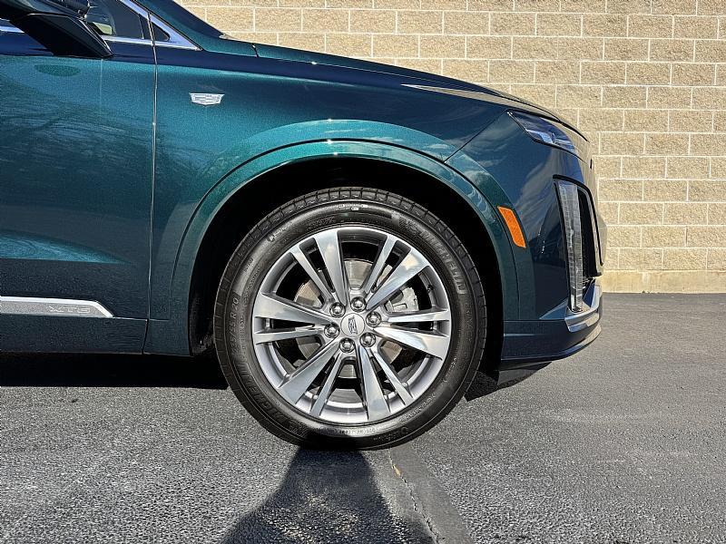 used 2024 Cadillac XT6 car, priced at $48,989