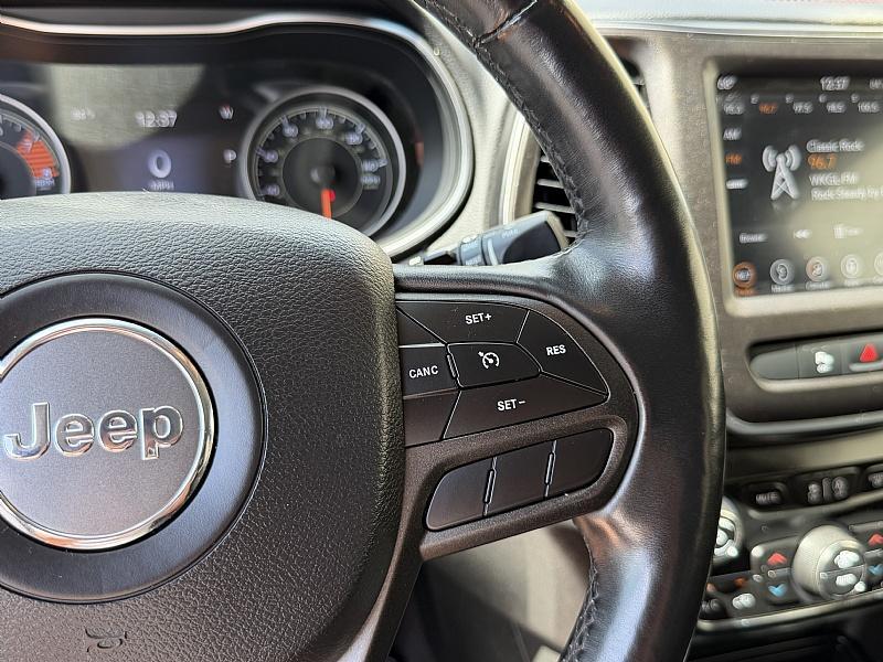 used 2019 Jeep Cherokee car, priced at $18,391