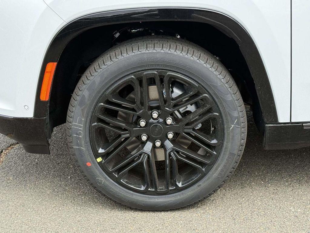 new 2026 Jeep Grand Wagoneer car, priced at $78,283