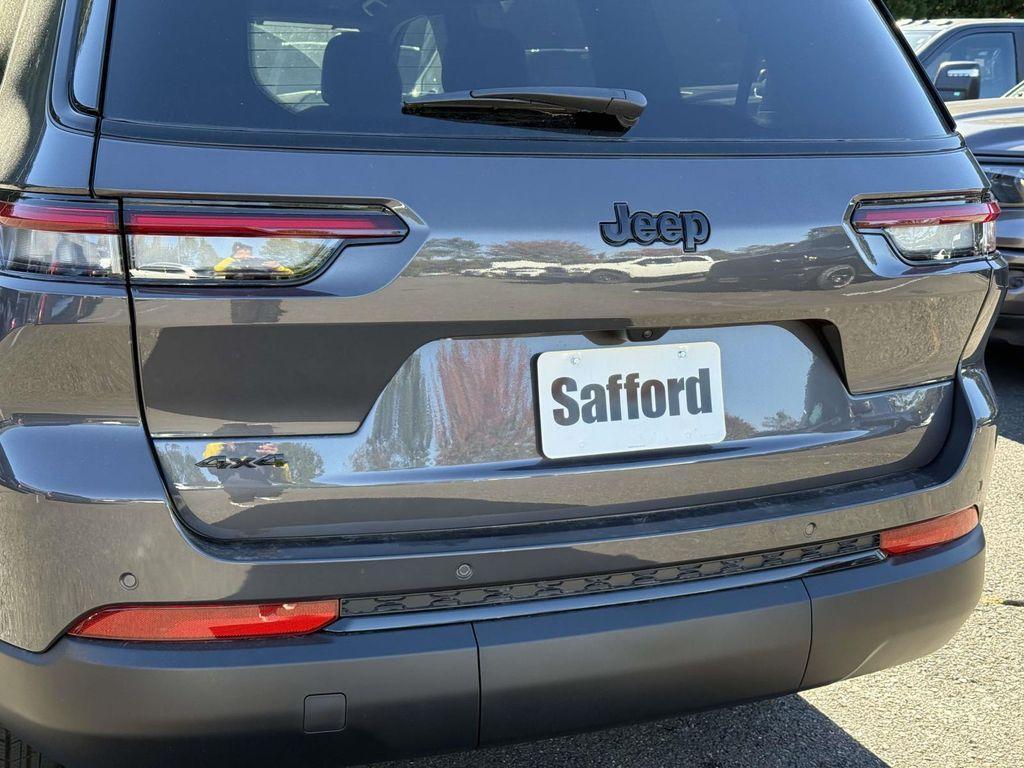 new 2025 Jeep Grand Cherokee L car, priced at $40,665