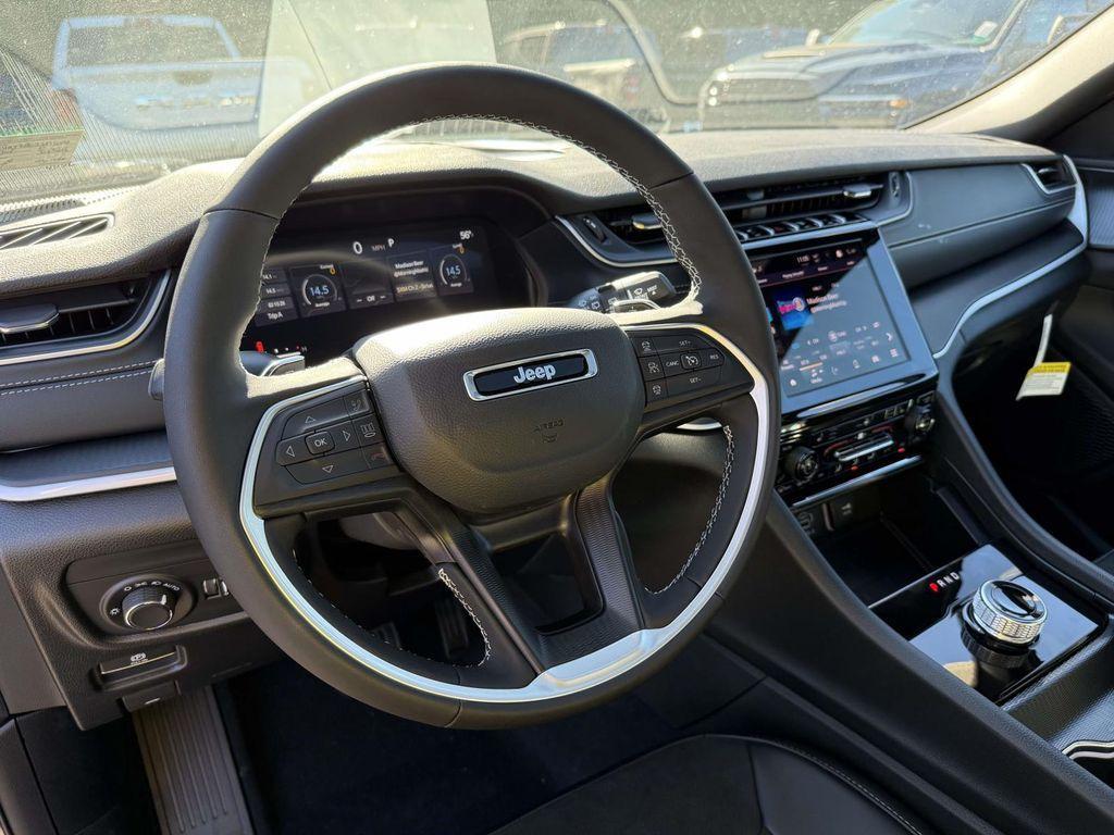 new 2025 Jeep Grand Cherokee L car, priced at $40,665
