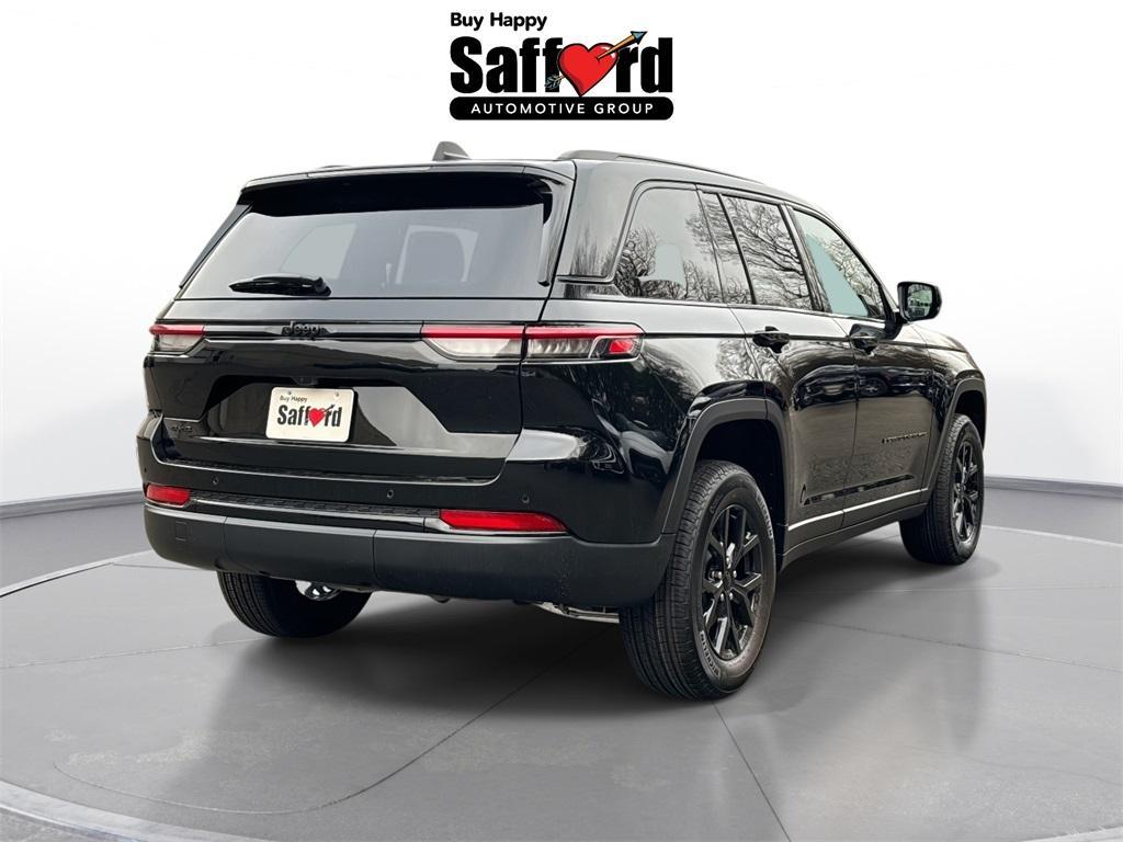 new 2025 Jeep Grand Cherokee car, priced at $40,101