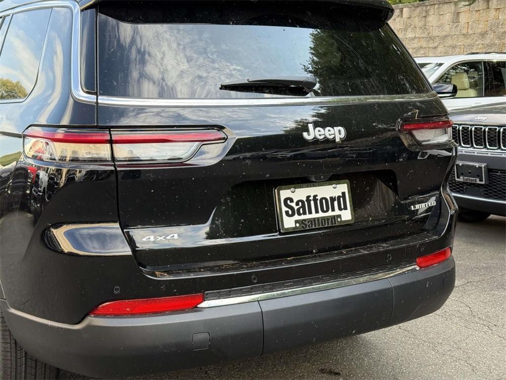 new 2025 Jeep Grand Cherokee L car, priced at $42,677