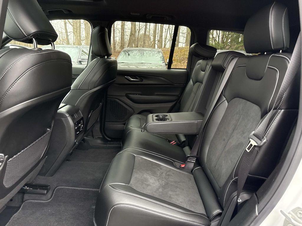 used 2025 Jeep Grand Cherokee car, priced at $37,982