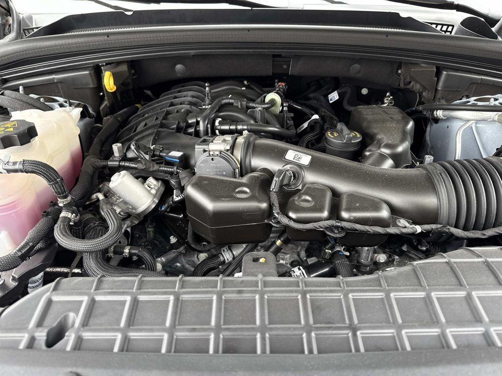 used 2025 Jeep Grand Cherokee car, priced at $37,982