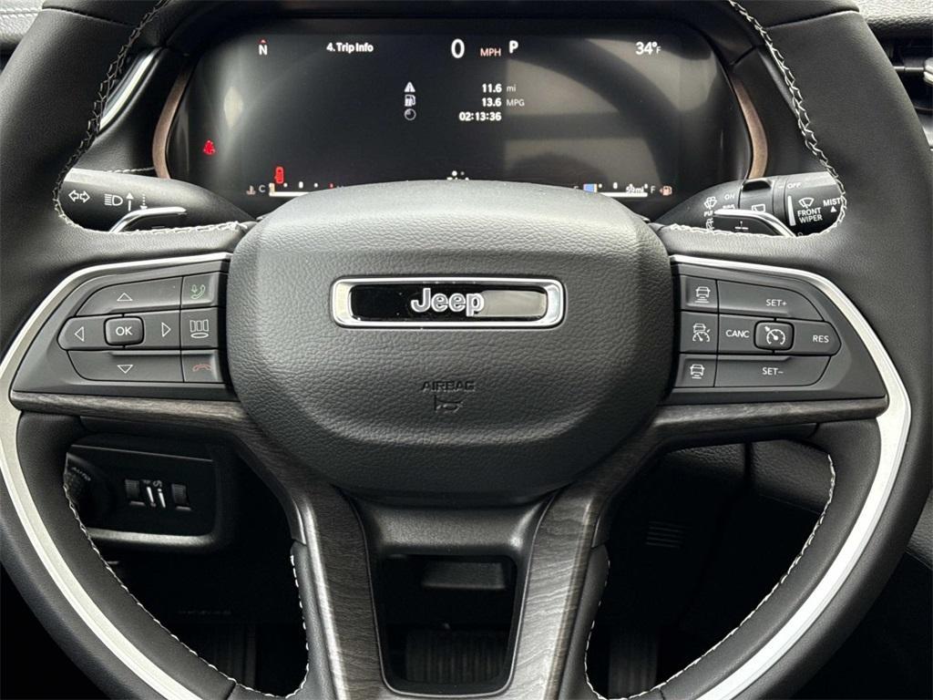 new 2025 Jeep Grand Cherokee car, priced at $41,773