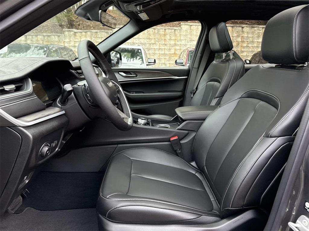 new 2025 Jeep Grand Cherokee car, priced at $41,773