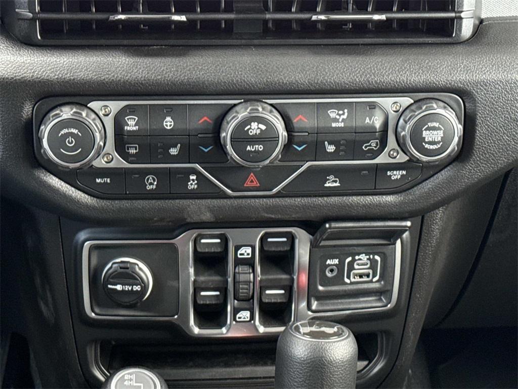 new 2026 Jeep Wrangler car, priced at $43,924