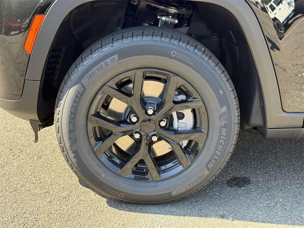 new 2025 Jeep Grand Cherokee L car, priced at $40,665