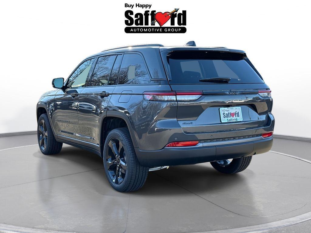 new 2026 Jeep Grand Cherokee car, priced at $44,181
