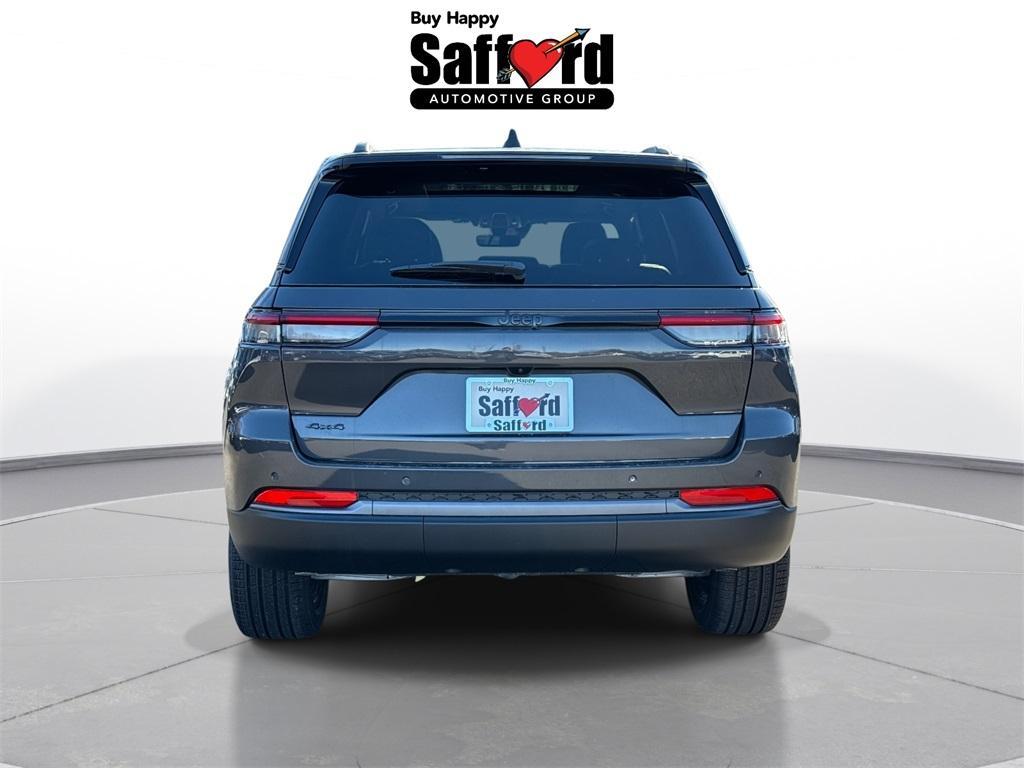 new 2026 Jeep Grand Cherokee car, priced at $45,681