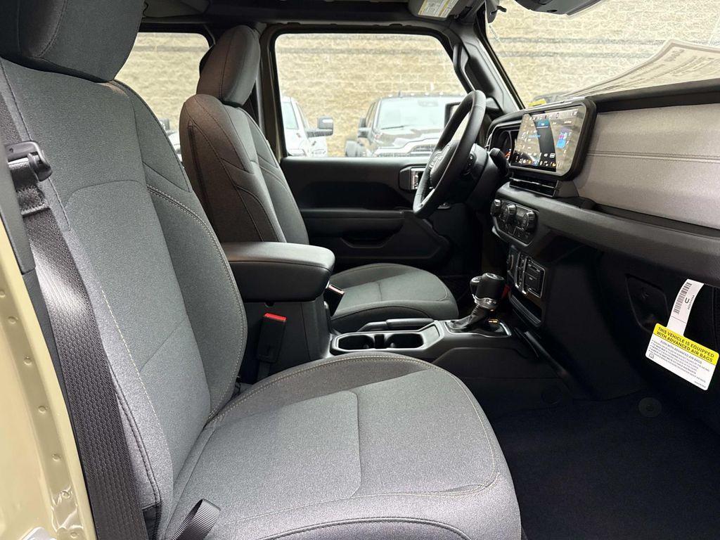 new 2026 Jeep Wrangler car, priced at $45,368