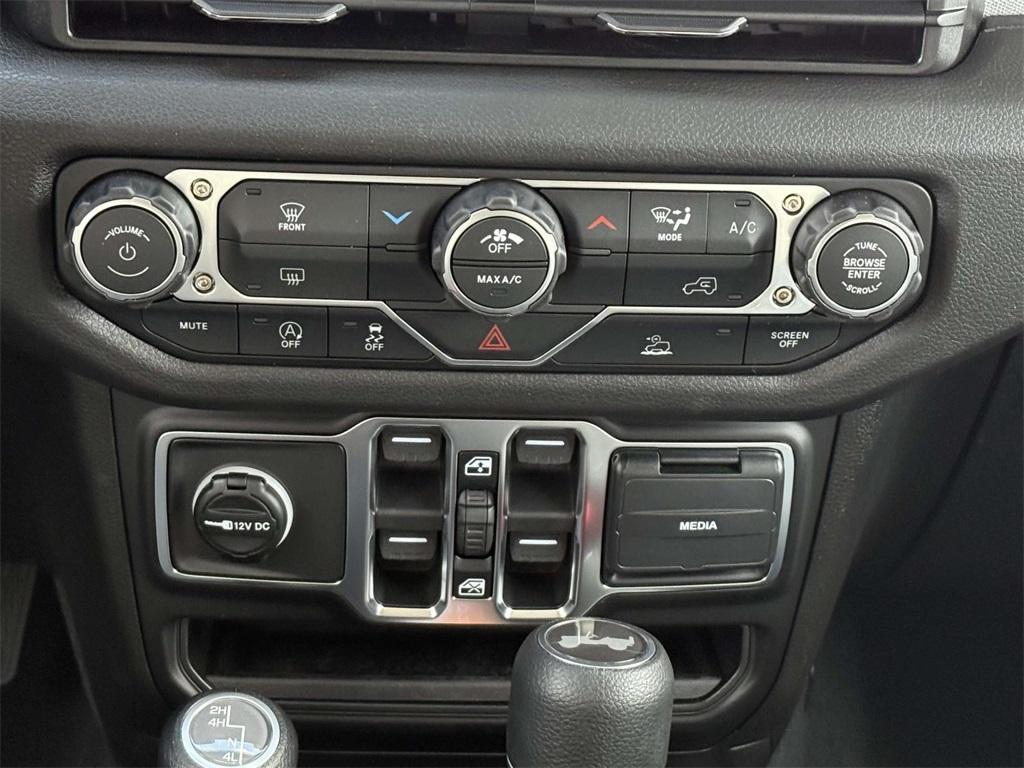 new 2026 Jeep Wrangler car, priced at $39,370