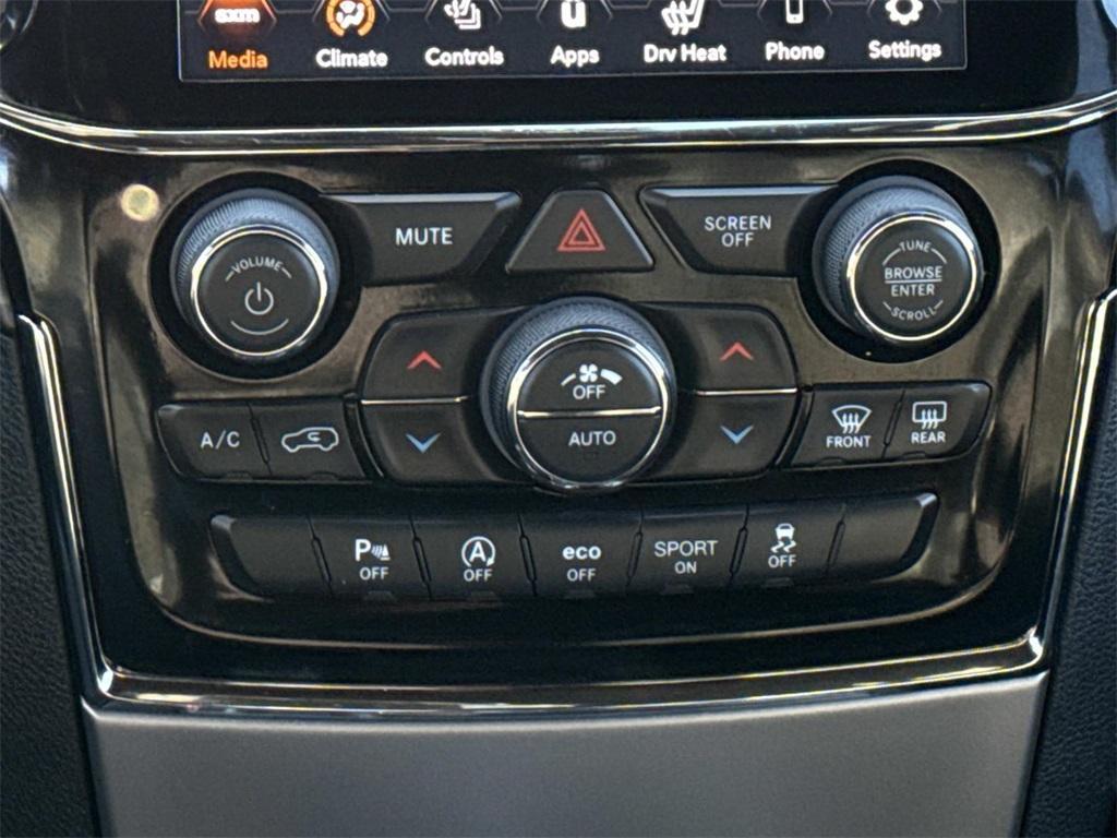 used 2020 Jeep Grand Cherokee car, priced at $20,000