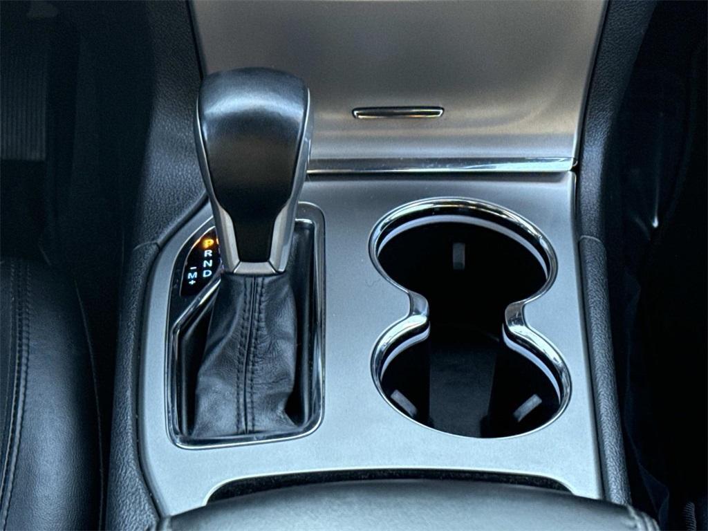 used 2020 Jeep Grand Cherokee car, priced at $20,000