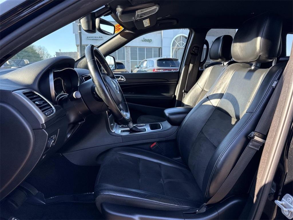 used 2020 Jeep Grand Cherokee car, priced at $20,000