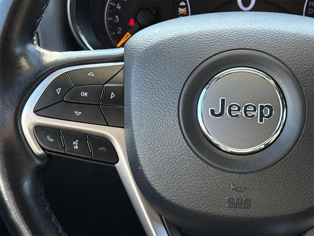 used 2020 Jeep Grand Cherokee car, priced at $20,000